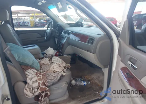 2008 Chevrolet Tahoe Lt z USA, uszkodzony, nr VIN 1GNFK130X8J141368